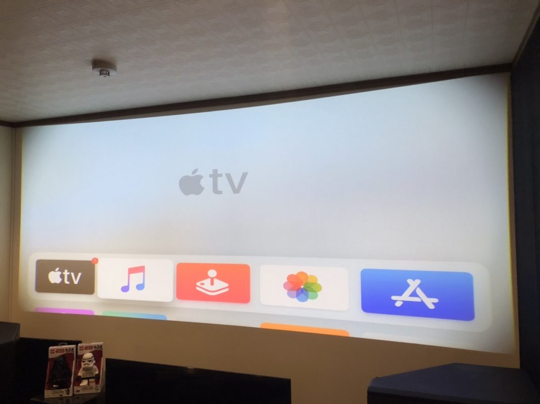 テレビ Apple TV TotalMount Pro Apple TV Installation System for Wall-Mounted